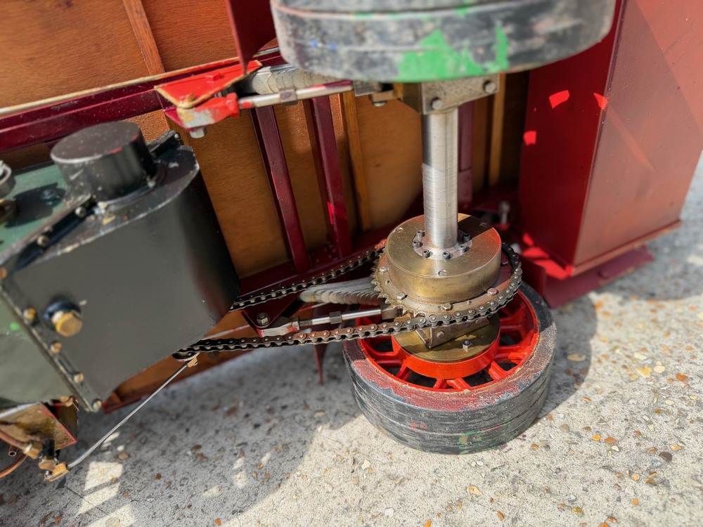 2 Inch Red Clayton Lorry