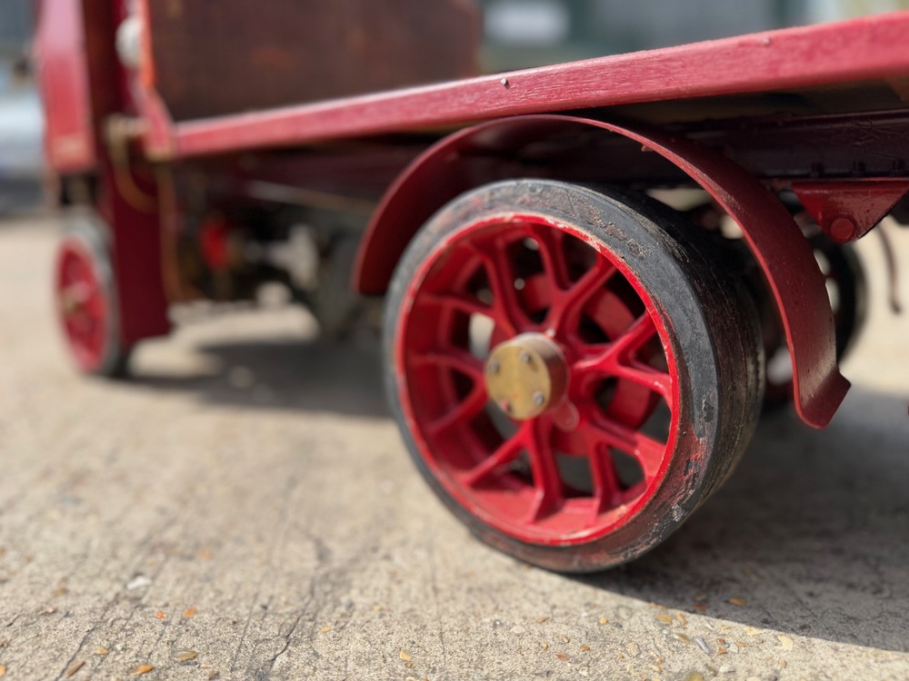 2 Inch Red Clayton Lorry