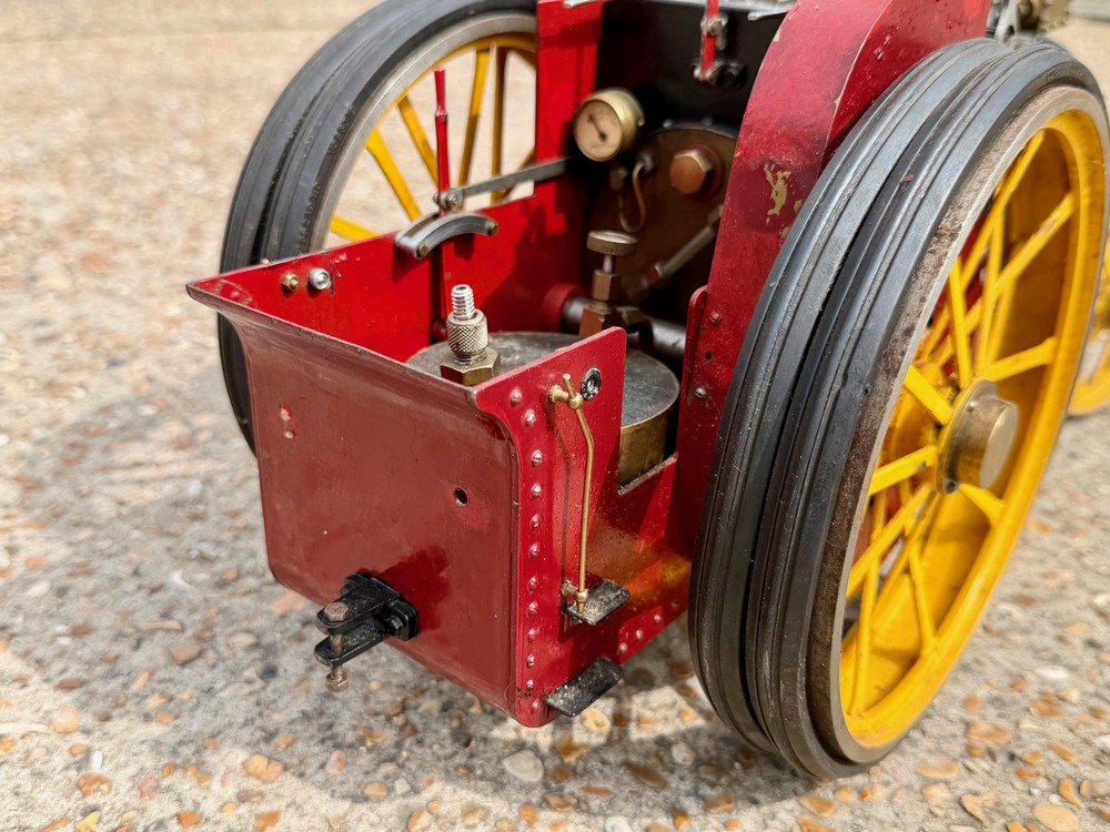 Bassett-lowke 1inch scale Traction Engine